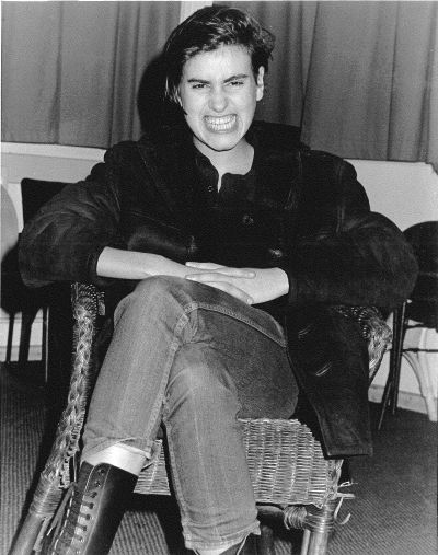 ARTEFACT DESCRIPTION